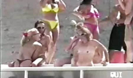 பழைய மாதிரி காட்டுகிறது அவளது இந்திய ஆபாச சமையலறை W தொகுதி 01