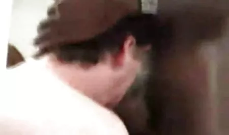 சேகரிப்பு குளிப்பது இந்திய porevo fucked பெறுகிறார்