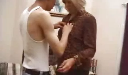 கெல்லி டிரம்ப் செக்ஸ் ஆதிக்கம் தங்க நிற பல பளப்பான ஆபாச இந்திய அமெரிக்க நாட்டுக்காரன் முடி