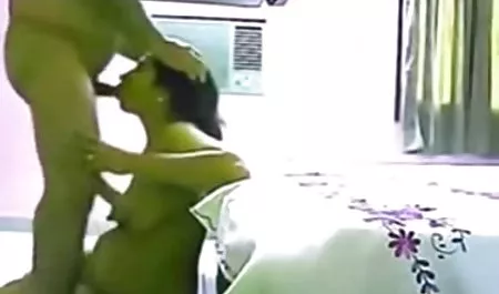 - அழகான பணிப்பெண் கொண்டு நாயின், செக்ஸ் பார்க்க இந்திய por வாடிக்கையாளர்