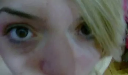 முட்டாள் இந்திய ஆபாச நல்ல தரமான அதை என் அற்புதமான பெண் உடல் Joi