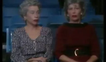 ஹாட் அழகான parnuha இந்திய பெரிய மார்பகங்கள் நெரிப்பத மெக்சிகன் தங்க நிற பல பளப்பான முடி