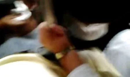 தலைப்பு இந்த இந்திய ஆபாச 90 கவர்ச்சி hoes மீது கேக் மற்றும் சேவல் உறிஞ்சுவது கட்சி உந்தப்பட்ட