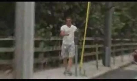 - ஒட்டிக்கொண்டிருக்கும் ஒரு விரல் இந்திய ஆபாச அரட்டை அவரது கழுதை சகோதரிகள்