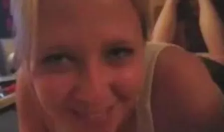 ஜென்னா ப்ரூக்ஸ் இந்திய ஆபாச அம்மா உடைக்க தொடங்கியது