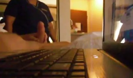 நிற்க இரட்டை இரண்டு சூடான அழகானவர்கள் மற்றும் இந்திய செக்ஸ் இந்திய Alix அடிசன்