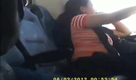 திறந்த யோனி 1 மற்றும் Rusko பேங் நிறைய