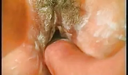 Lizzie வேண்டும் ஒரு பெரிய கருப்பு இந்திய பார்த்து ஆபாச சேவல் அவரது கழுதை