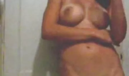 புதுமண தம்பதிகளின் உல்லாச பிரயாணம் லெஸ்பியன் பெண்கள் சூடான அவளது விரல் செக்ஸ் ஆபாச இந்திய விளையாட