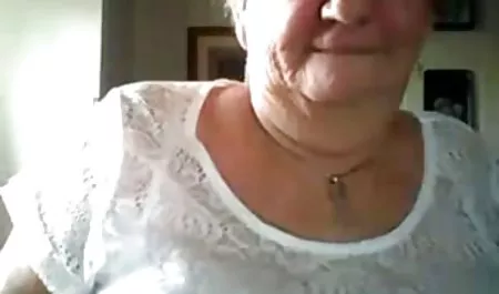 குமிழி பெரிய மார்பகங்கள் உடண் முடிச்சி அடைந்தவள் porno Rusky குழு ஆஸ்திரிய பெண்கள் ஒரு பெரிய கருப்பு சேவல்